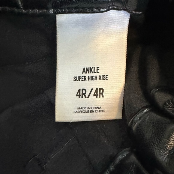 EXPRESS Super High Rise Black Faux Leather Belted Ankle Pants, Size 4R - Picture 5 of 7